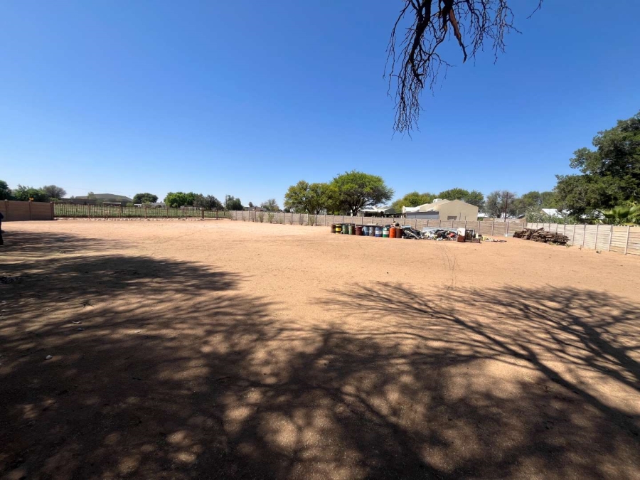 4 Bedroom Property for Sale in Olyfvenhoudtsdrift Northern Cape